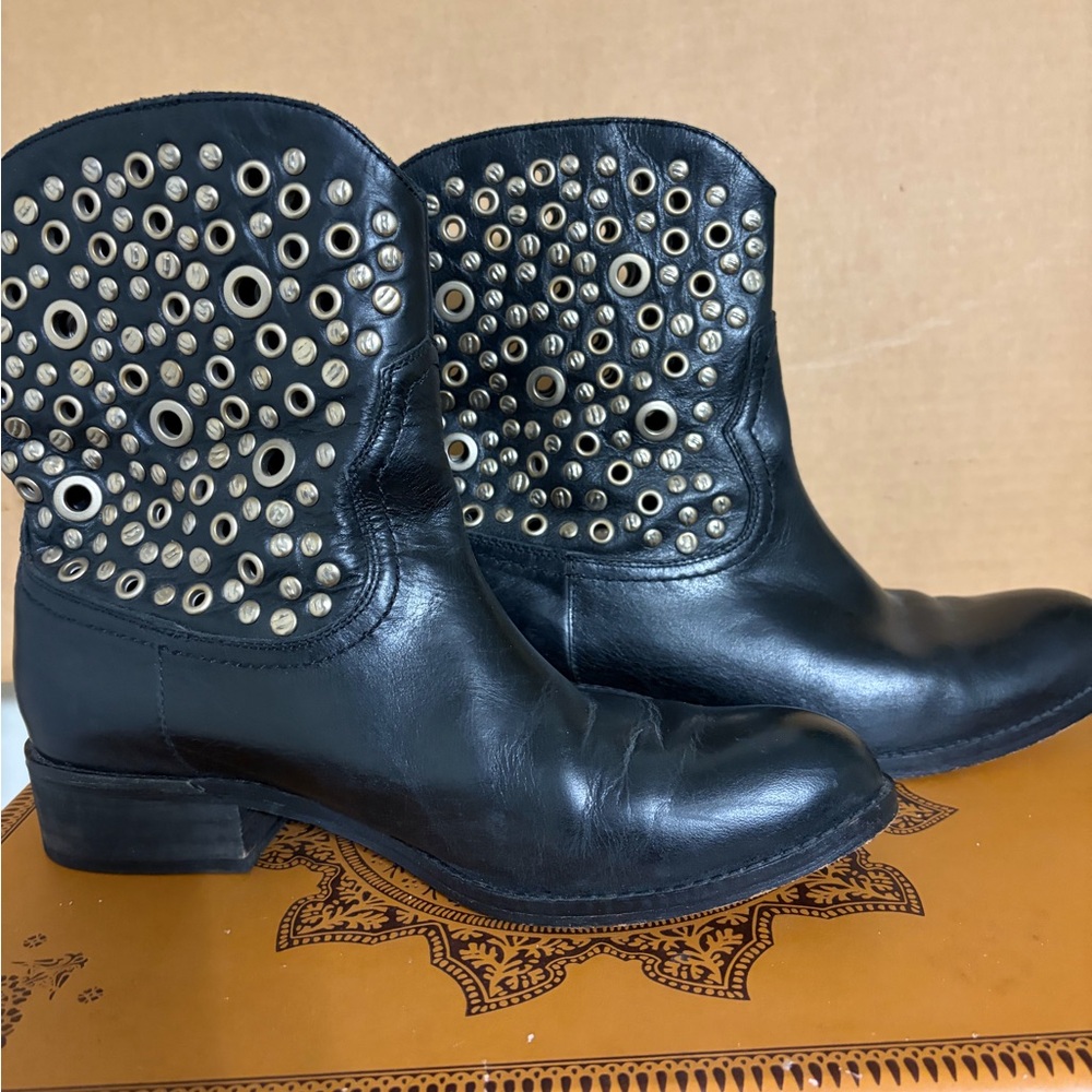Lucchese Black Leather Ankle Boots with Metallic Eyelets